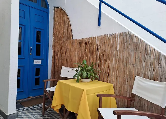 Olhaomirante Guesthouse